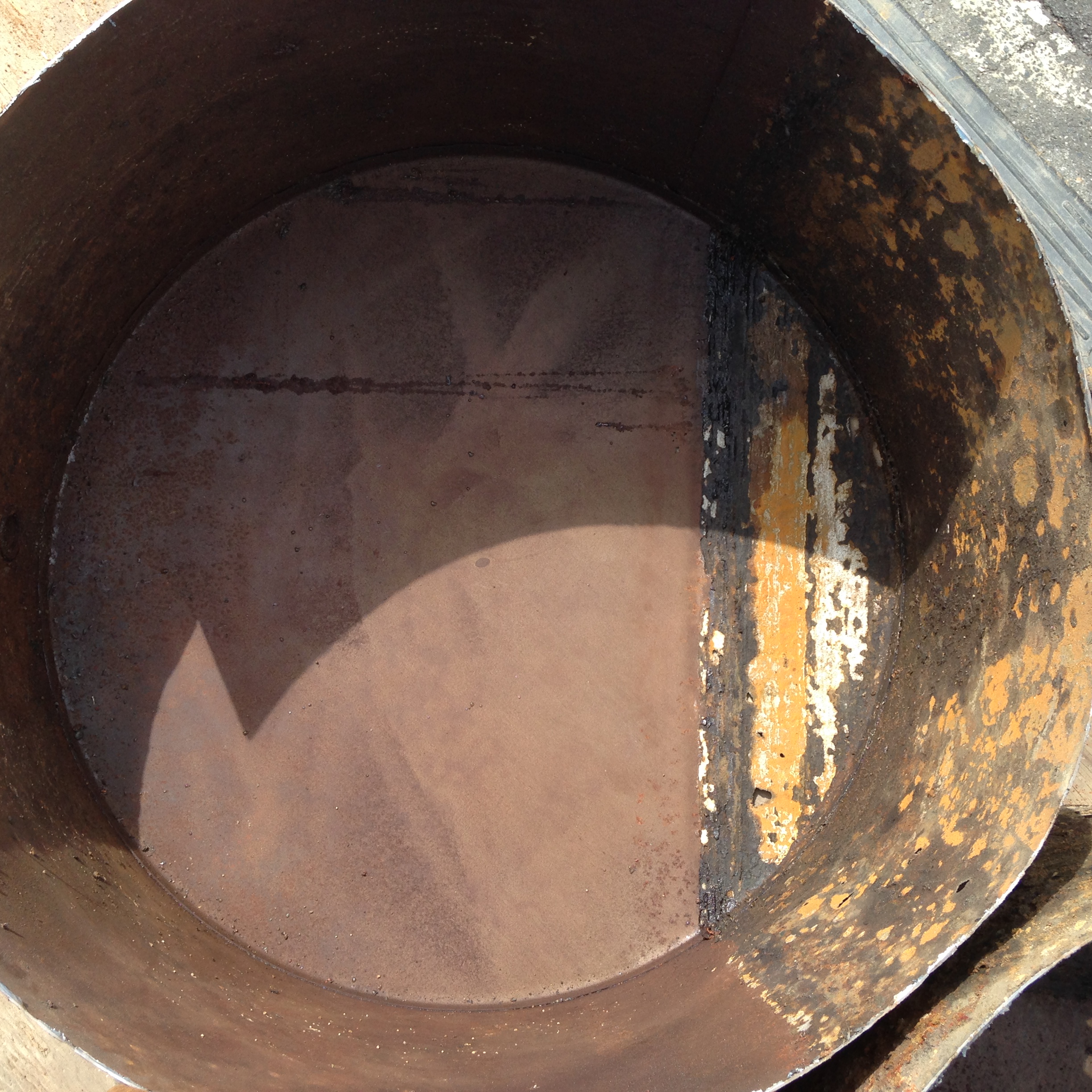 inside-of-an-oil-tank-oil-tank-removal-oil-tank-detection-soil